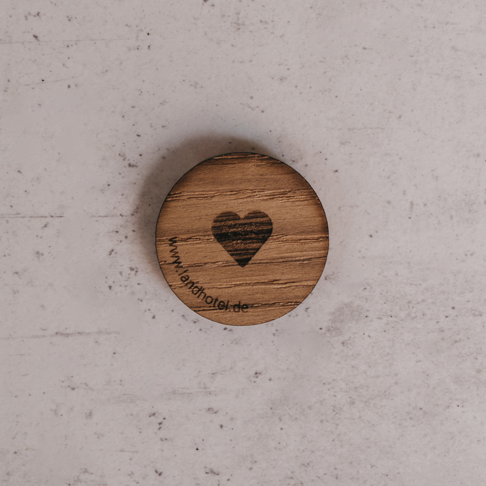 Kleiner Holz-Magnete mit Herz